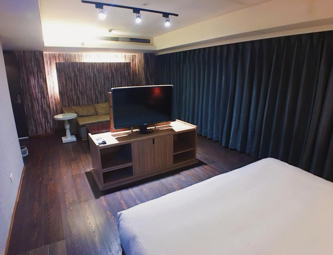 Love Hotel Tajpej Zewnętrze zdjęcie
