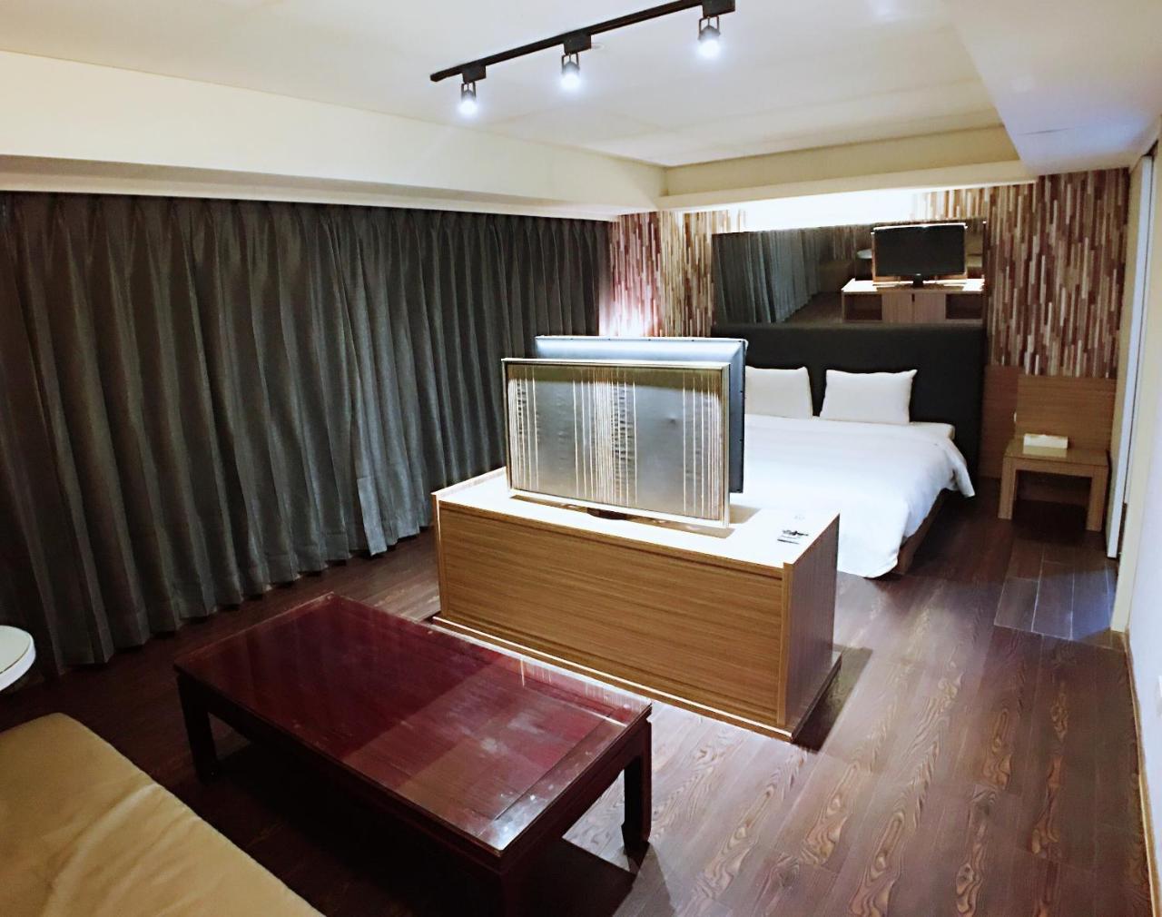 Love Hotel Tajpej Zewnętrze zdjęcie